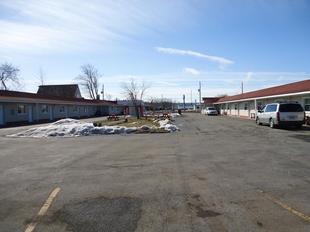 Star Inn By Elevate Rooms Niagara Bagian luar foto