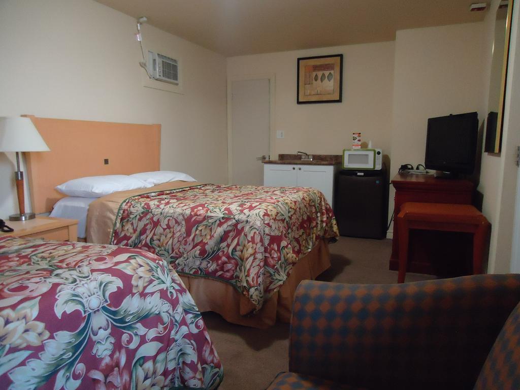 Star Inn By Elevate Rooms Niagara Bagian luar foto