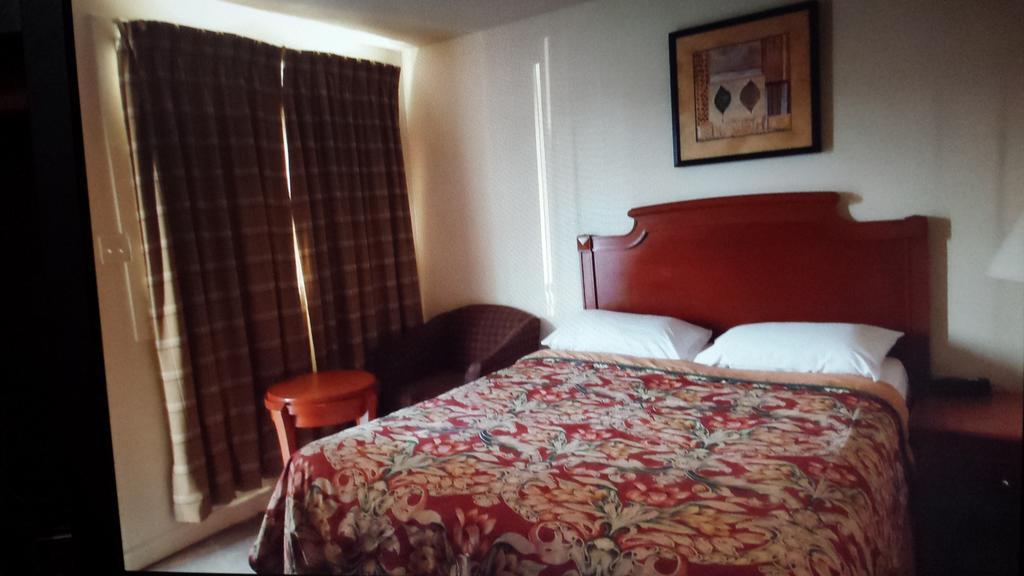 Star Inn By Elevate Rooms Niagara Bagian luar foto