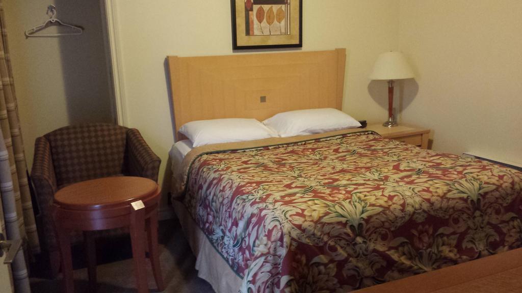 Star Inn By Elevate Rooms Niagara Bagian luar foto